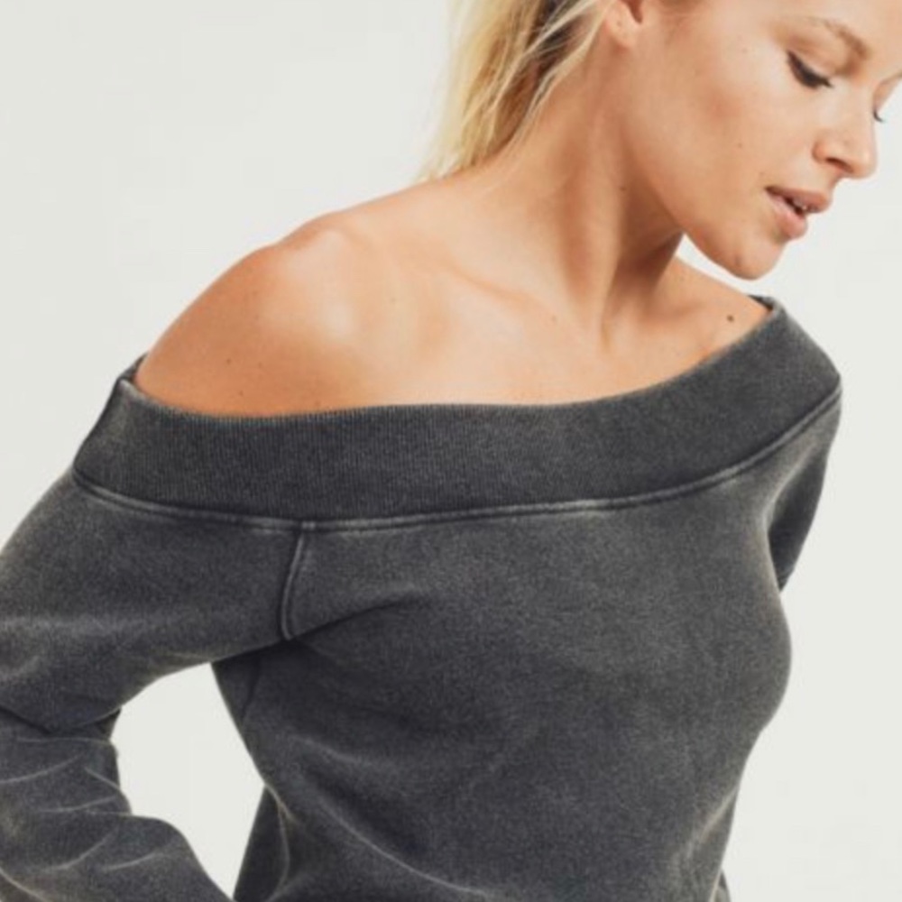 Off should sweat crop top